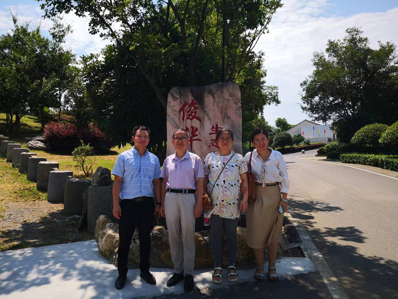 安徽科技学院专家团队来公司指导工作